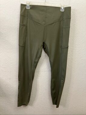 HALARA Ultra sculpt high waisted booty lift 7/8 Leggings
